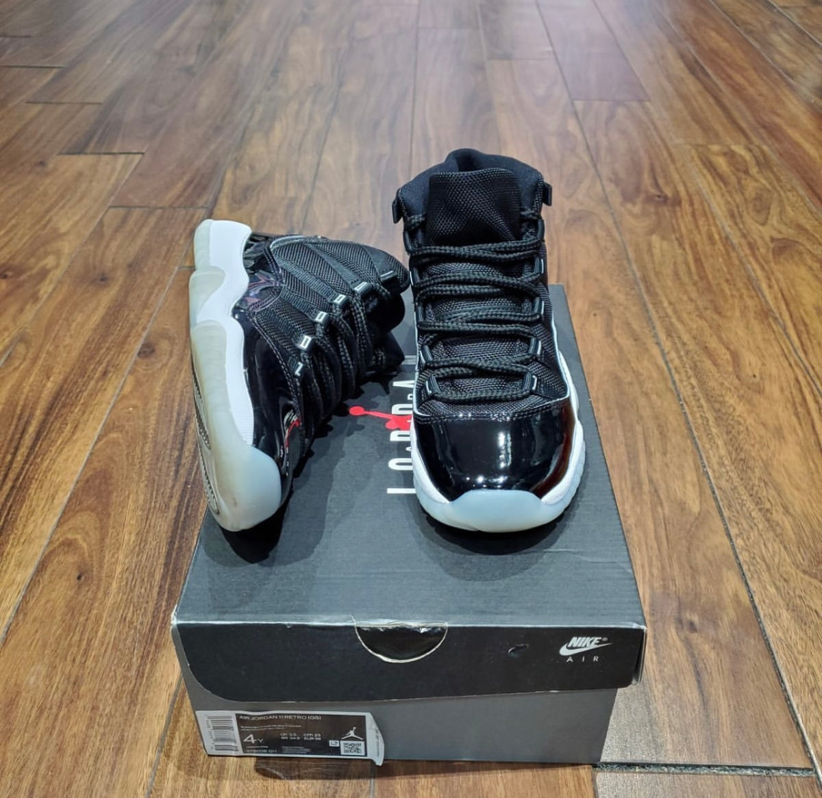Air Jordan 11 High Retro 