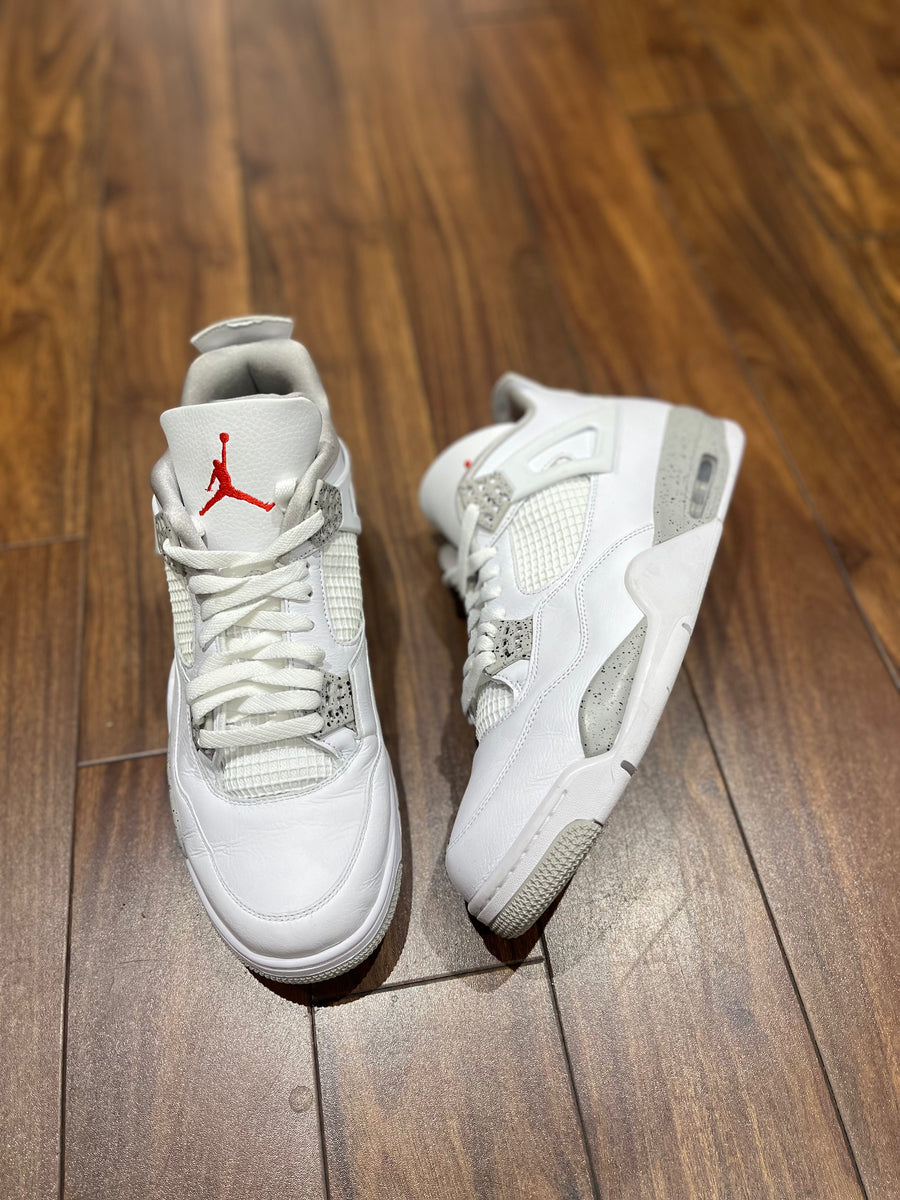 Air Jordan 4 Retro 