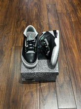 Air Jordan 3 Retro "Green Glow"