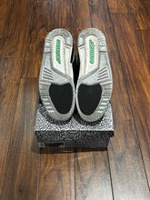 Air Jordan 3 Retro "Green Glow"
