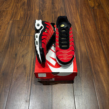 Womens Nike Air Max Plus TN "University Red"