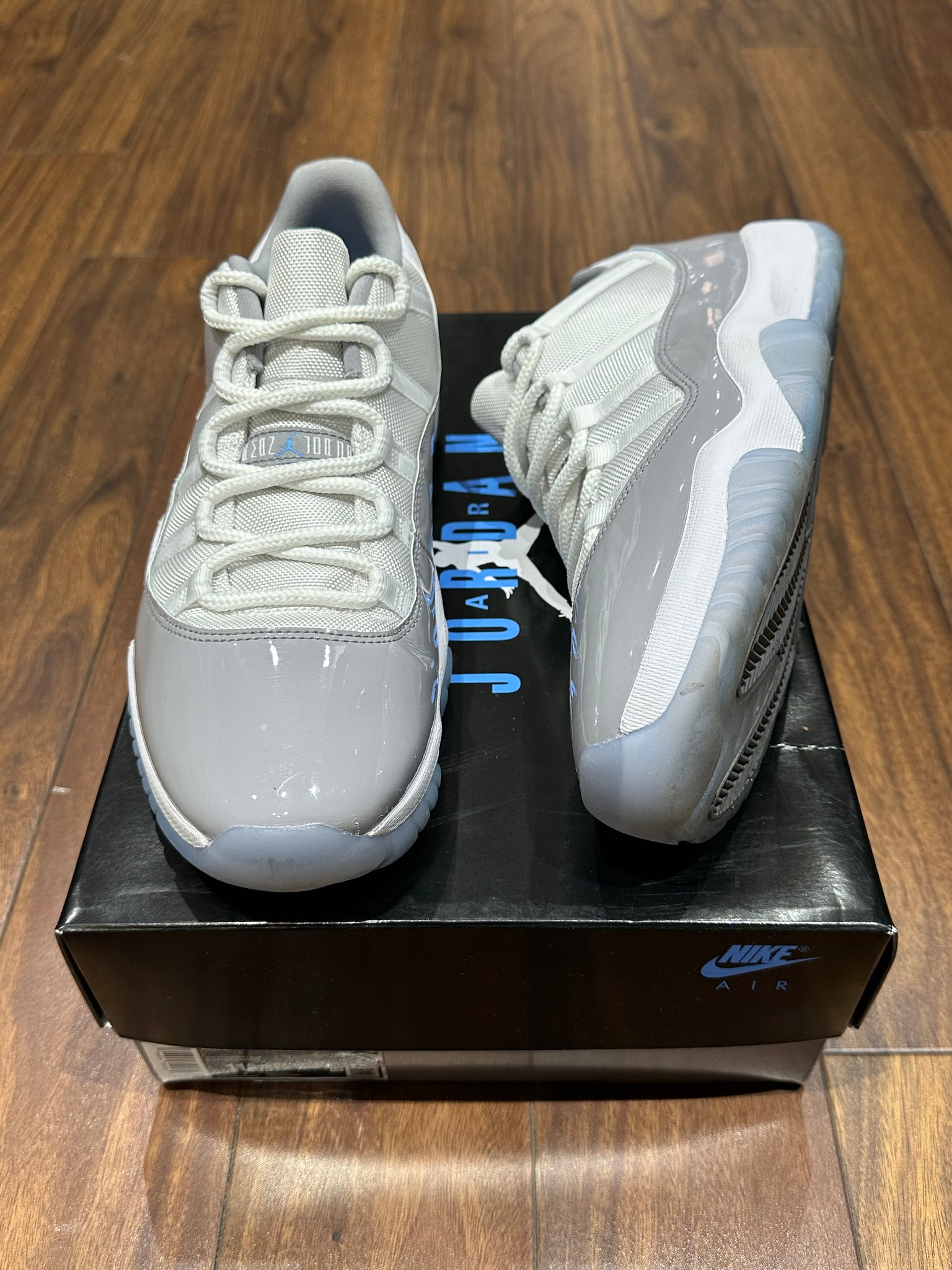 Jordan 11 gray low hot sale