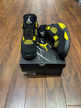 Air Jordan 4 Retro "Thunder"