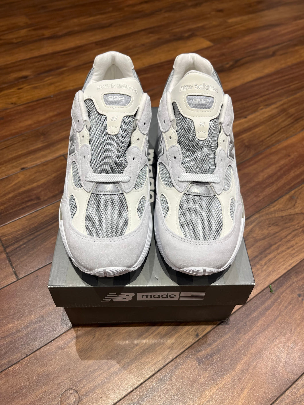 New balance 992 silver shop