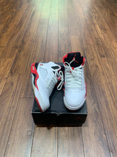 Air Jordan 5 Retro "Fire Red Black Tongue"