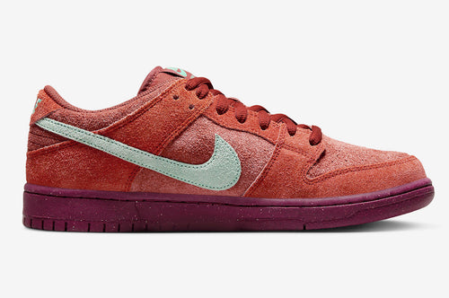 Nike SB Dunk Low Pro PRM 